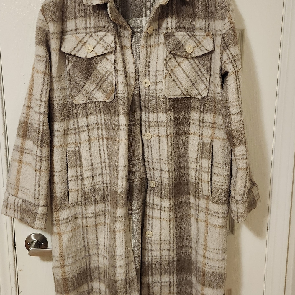 Cozy Plaid Teddy Jacket in Brown and Cream